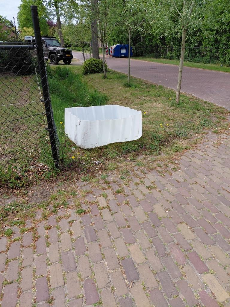 Gratis waterbak  hooibak p, Dieren en Toebehoren, Ophalen of Verzenden