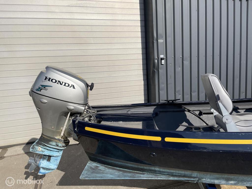 Giethoornse punter polyester / 15 pk Honda, Watersport en Boten, Vis- en Consoleboten, Overige brandstoffen, 6 meter of meer, 10 tot 30 pk