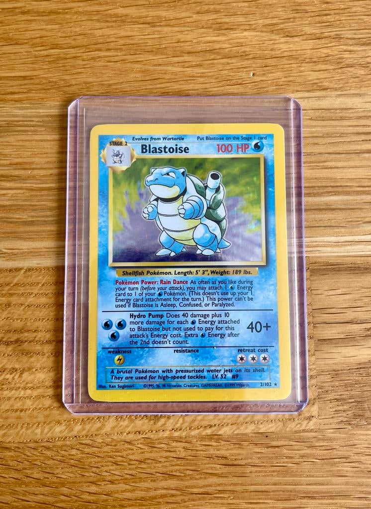 Blastoise 2/102 (base set holo), Hobby en Vrije tijd, Verzamelkaartspellen | Pokémon, Zo goed als nieuw, Losse kaart, Ophalen of Verzenden
