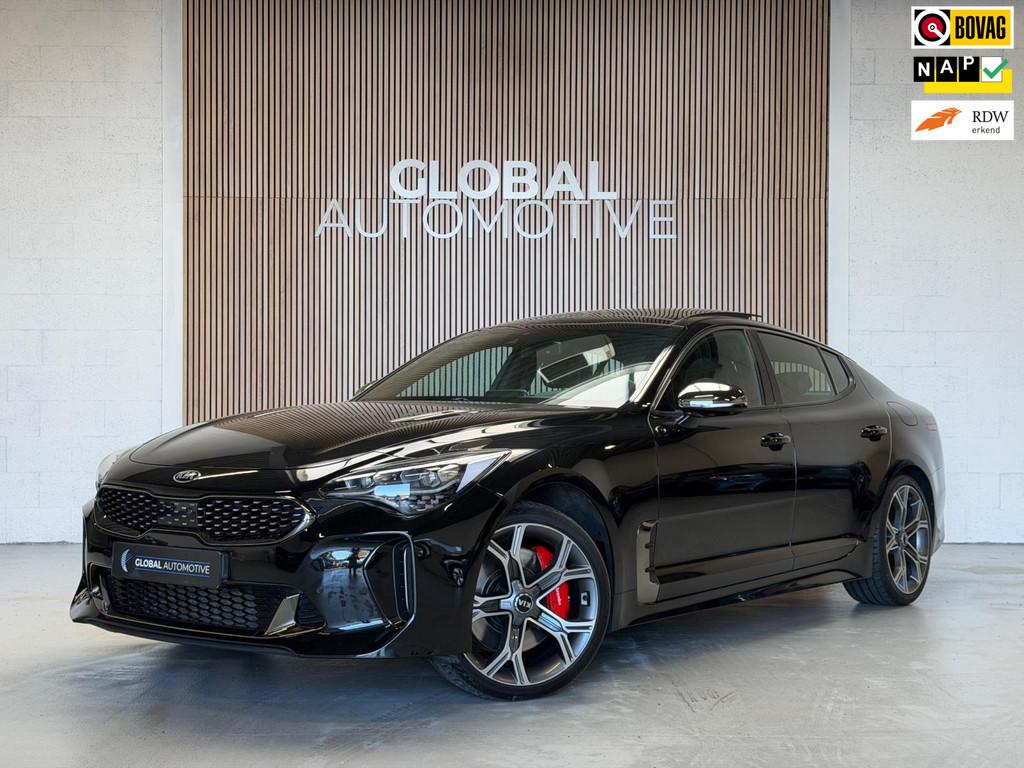 Kia Stinger 3.3 V6 T-GDI AWD GT - SCHUIFDAK - NL AUTO - STOE, Auto's, Kia, Gebruikt, Zwart, Bedrijf, 3342 cc