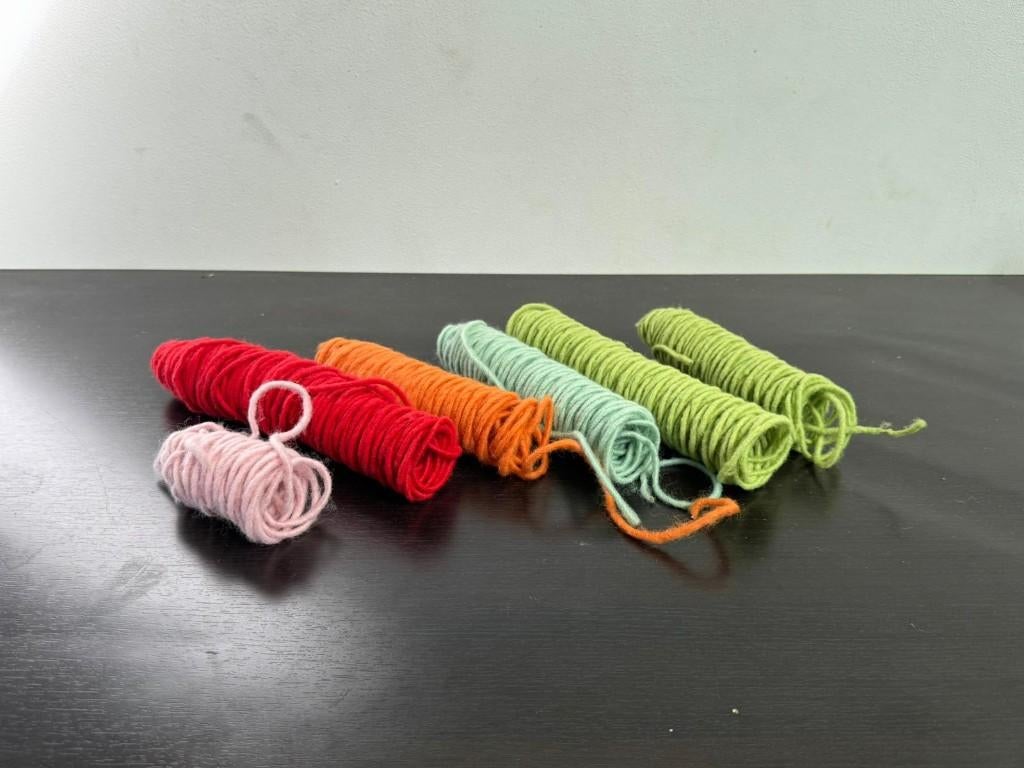 Decoratie Wol, Ophalen of Verzenden, Zo goed als nieuw, Breien of Haken, Wol of Garen