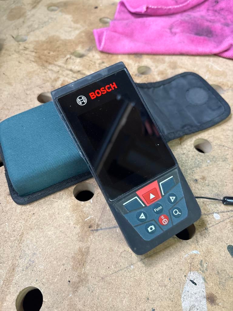 Bosch GLM 120 C Laser Afstandsmeter met hoes, Ophalen of Verzenden, Gebruikt, Afstand