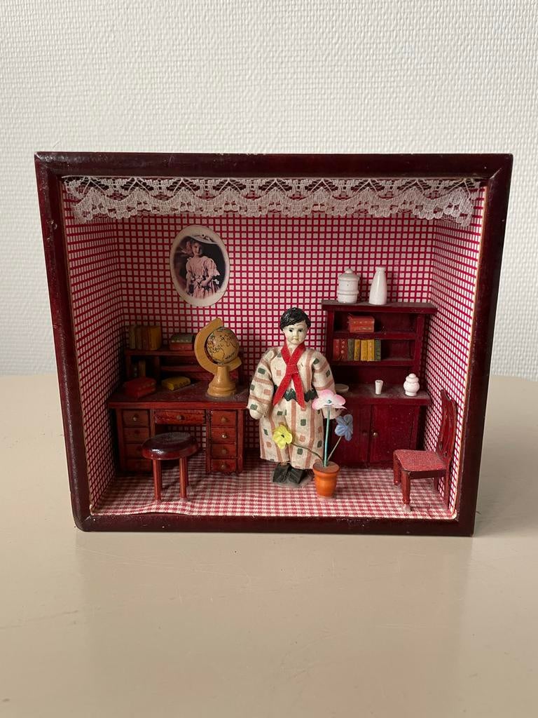 Vintage miniatuur poppenhuis jaren '70, Verzamelen, Poppenhuizen en Toebehoren, Ophalen of Verzenden, Gebruikt, Poppenhuis