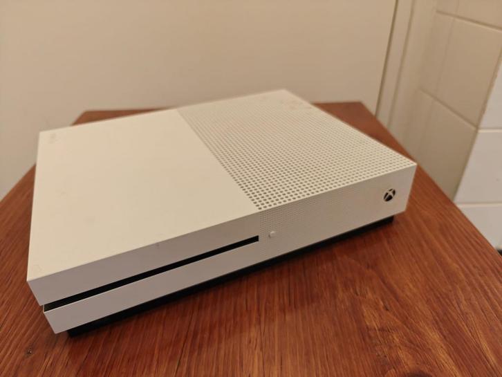 Witte Xbox One S Console – inclusief kabel, Spelcomputers en Games, Spelcomputers | Xbox One, Gebruikt, Xbox One S, 500 GB, Zonder controller