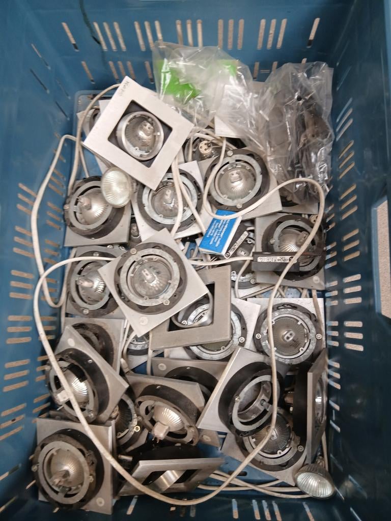 Inbouw spotjes. KRAT VOL!!  GRATIS !!, Ophalen