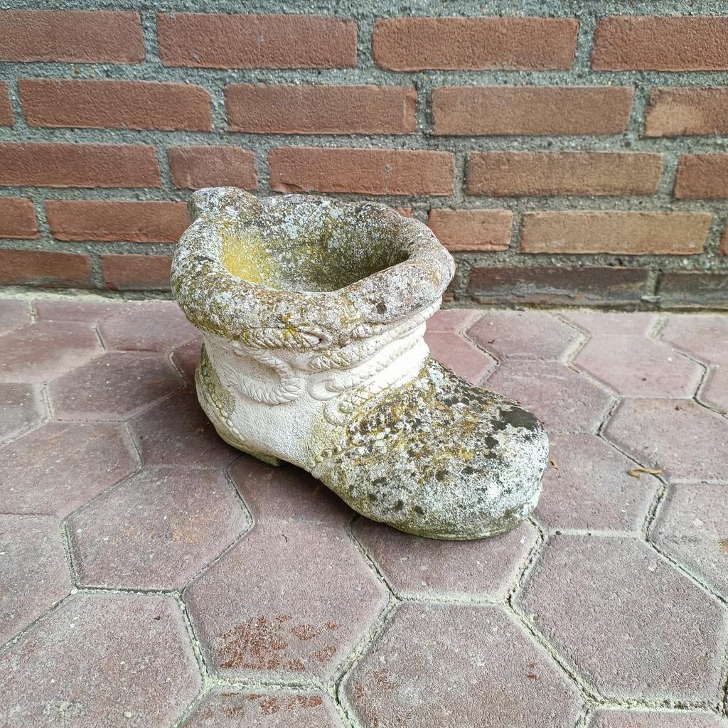 Grote betonnen plantenschoen, Tuin en Terras, Bloempotten, Ophalen, Rond