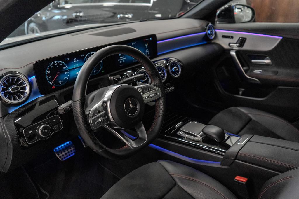 Mercedes-Benz CLA-klasse 250 e AMG Business Solution Pano|Me, CLA, Stof, Gebruikt, 4 cilinders