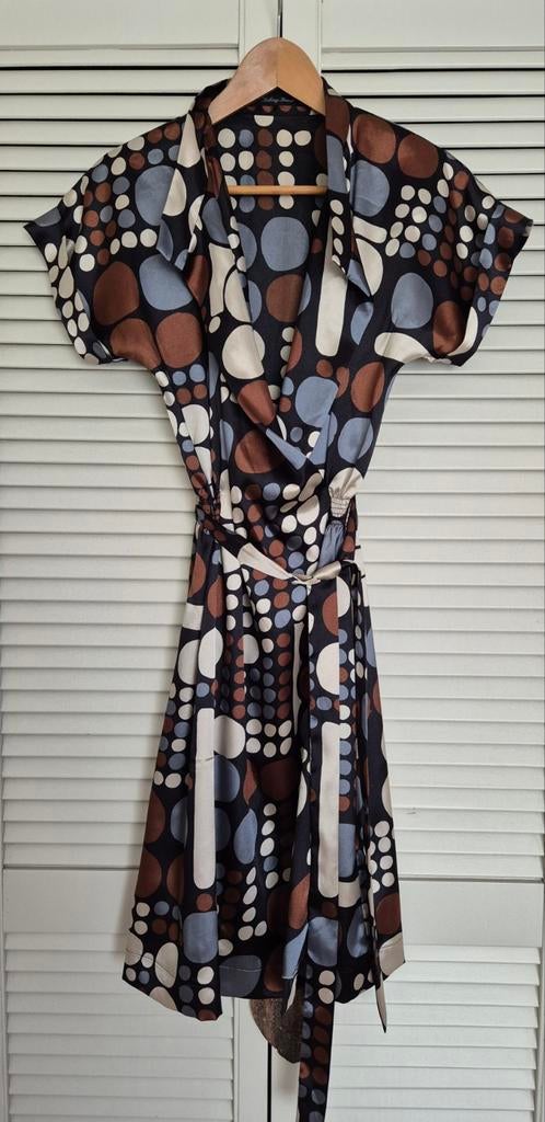 Talking French jurk maat 34, Kleding | Dames, Jurken, Zo goed als nieuw, Maat 34 (XS) of kleiner, Overige kleuren, Knielengte