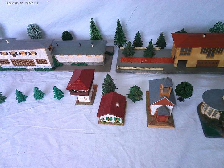 Faller / Vau-pe houten gebouwen v Marklin, Hobby en Vrije tijd, Modeltreinen | H0, Gebruikt, Brug, Tunnel of Gebouw, Gelijkstroom of Wisselstroom