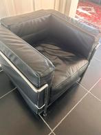 Lc2 fauteuil Le Corbusier Pierre Charlotte Perriand Cassina, Ophalen, Gebruikt, 50 tot 75 cm, Leer