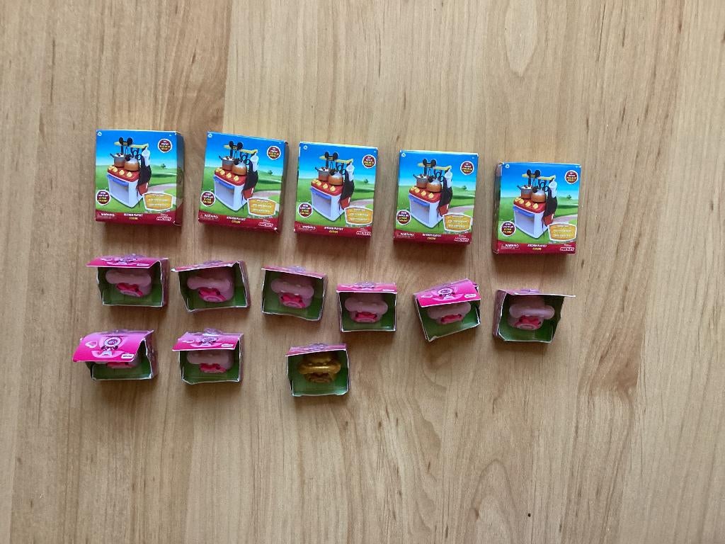 Mini Brands Disney - Minnie mouse, Verzamelen, Disney, Ophalen of Verzenden, Mickey Mouse, Beeldje of Figuurtje