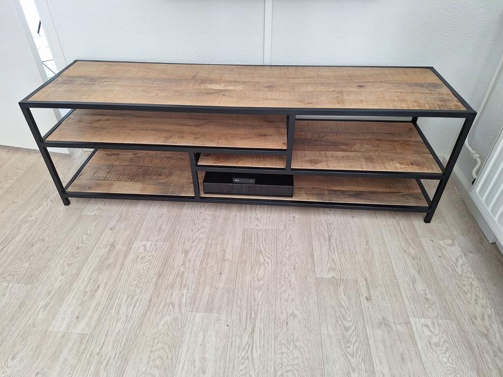 Industriële TV-meubel van mangohout en metaal, 100 tot 150 cm, Zo goed als nieuw, Minder dan 100 cm, Industrieel
