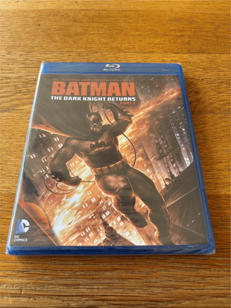 Blu-ray Batman - The Dark Knight Returns - Part 2 - N-NLO, Cd's en Dvd's, Blu-ray, Ophalen of Verzenden, Nieuw in verpakking, Tekenfilms en Animatie