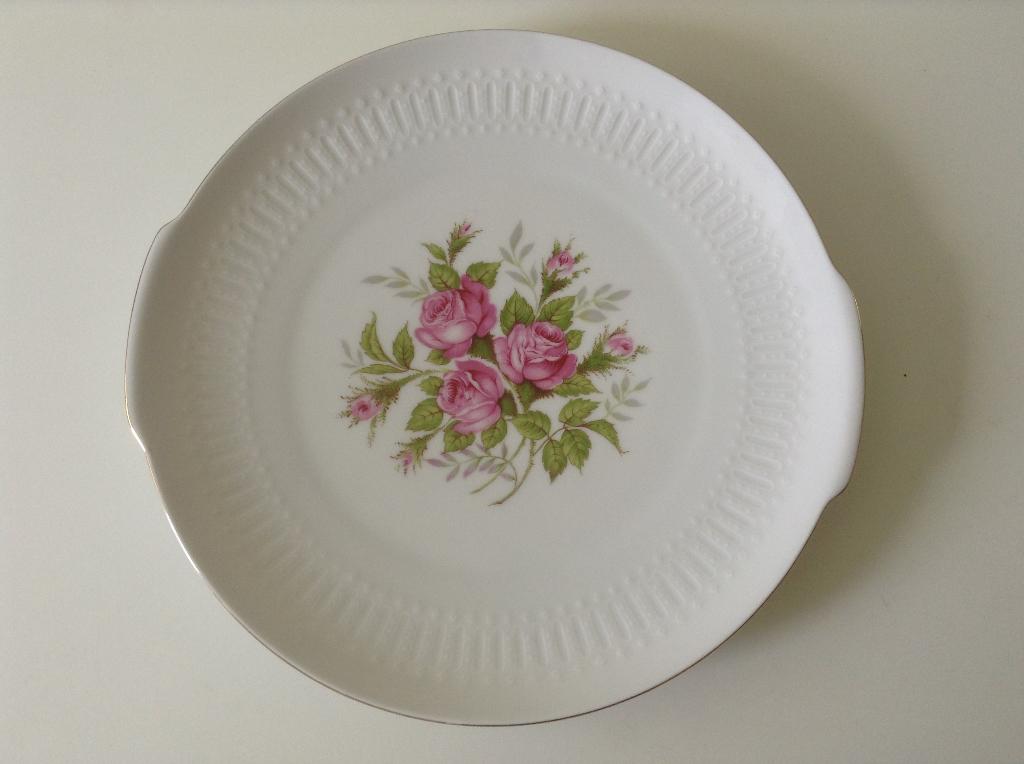 Winterling Bavaria gebakschaal rozenmotief; diam. 26 cm, Antiek en Kunst, Antiek | Servies los, Ophalen of Verzenden