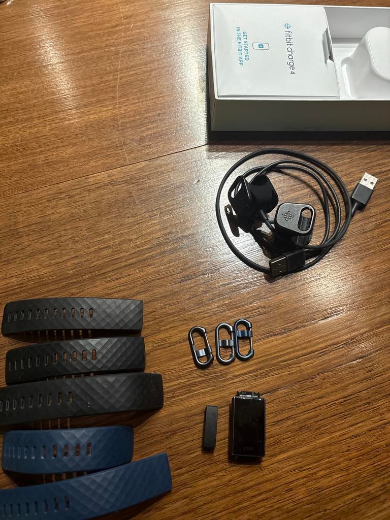 Bezig met lifestyle: Fitbit Charge 2 & Charge 3, Sieraden, Tassen en Uiterlijk, Activity trackers, Ophalen of Verzenden, Gebruikt