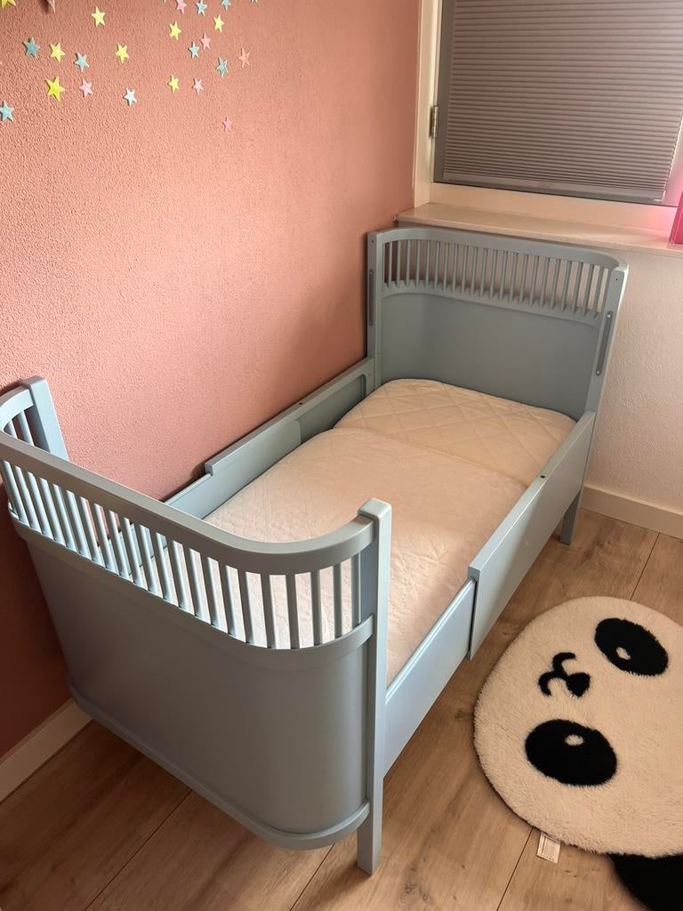 Sebra ledikant & meegroeibed, 70 tot 85 cm, Ophalen of Verzenden, Zo goed als nieuw, Matras