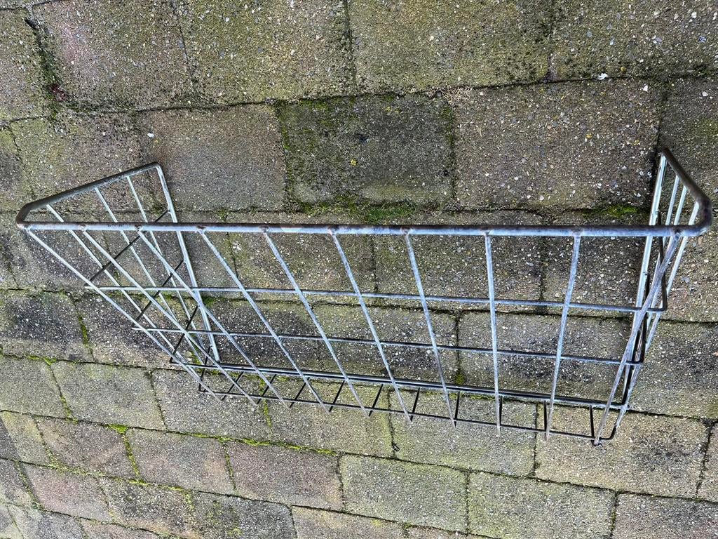 Paarden hooiruif, Toebehoren