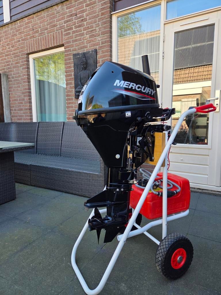 Mercury 9.9 pk kortstaart 2023, Watersport en Boten, Buiten- en Binnenboordmotoren, Ophalen of Verzenden, Zo goed als nieuw, Benzine