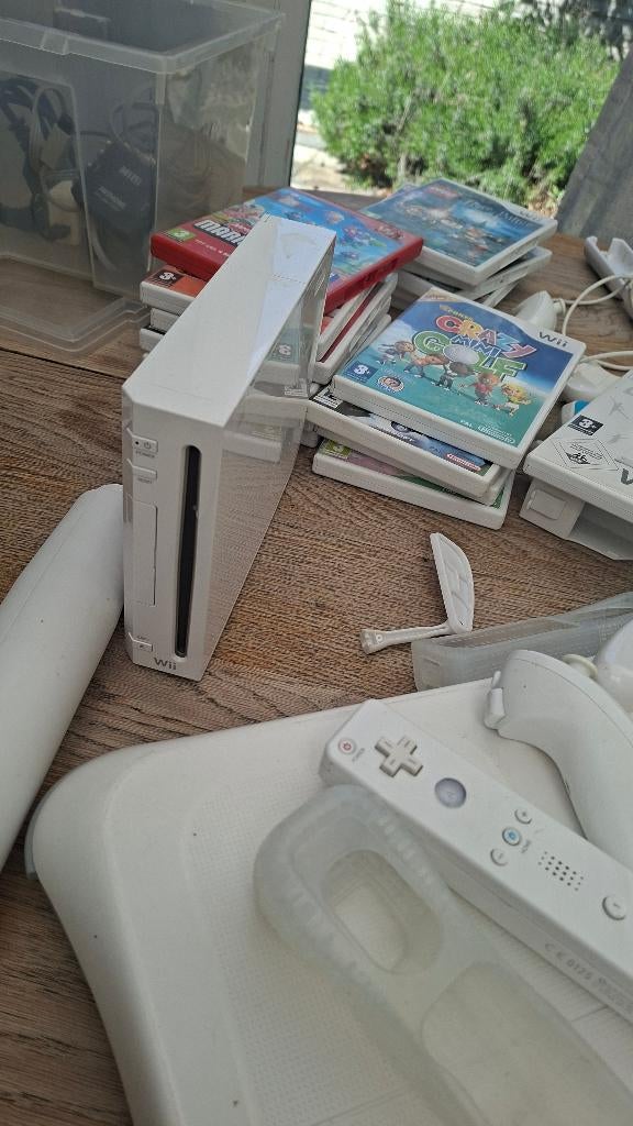 Wii, alleen ophalen, Spelcomputers en Games, Spelcomputers | Nintendo Wii, Ophalen, Gebruikt, Met 2 controllers, Met stuurtje