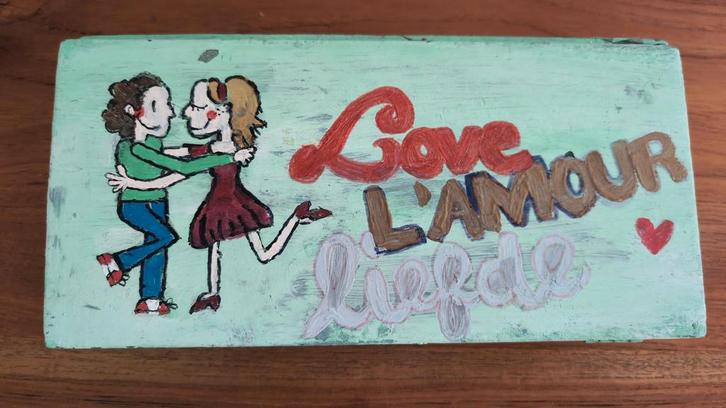 Vintage houten pennenbakje met 'Love L'Amour' decoratie, Antiek en Kunst, Antiek | Kantoor en Zakelijk, Ophalen of Verzenden