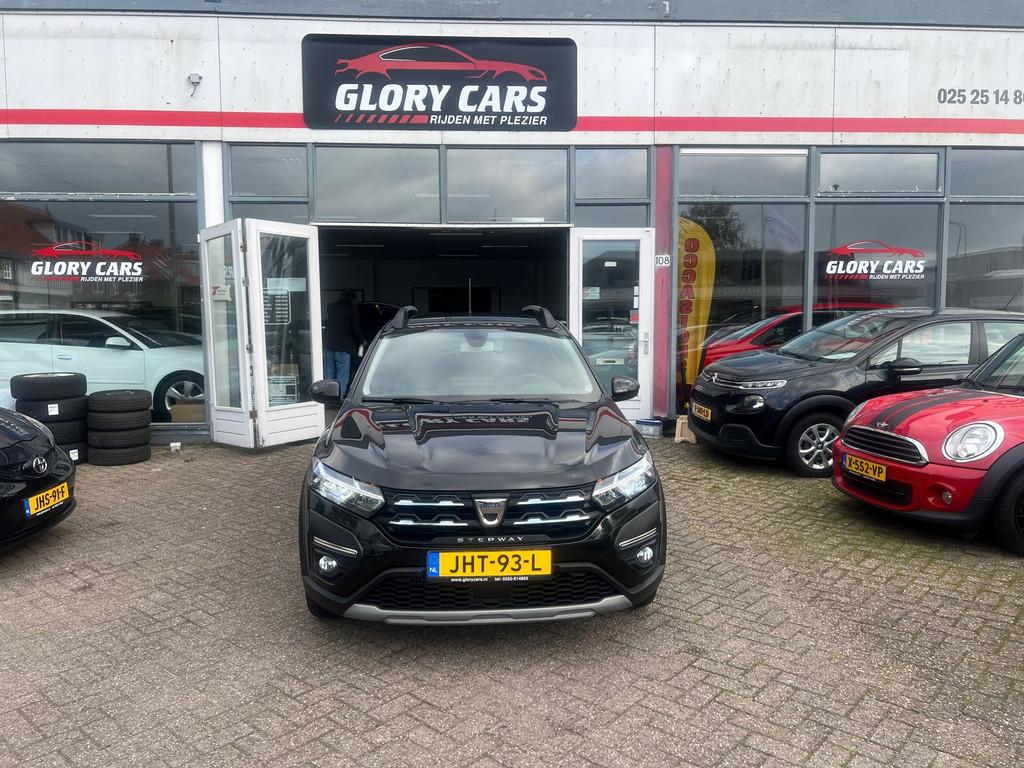 Dacia SANDERO 1.0 TCe 90 Comfort AUTOMAAT-CARPLAY-CRUISE-PDC, Auto's, Dacia, Stof, Lichtsensor, Zwart, 91 pk