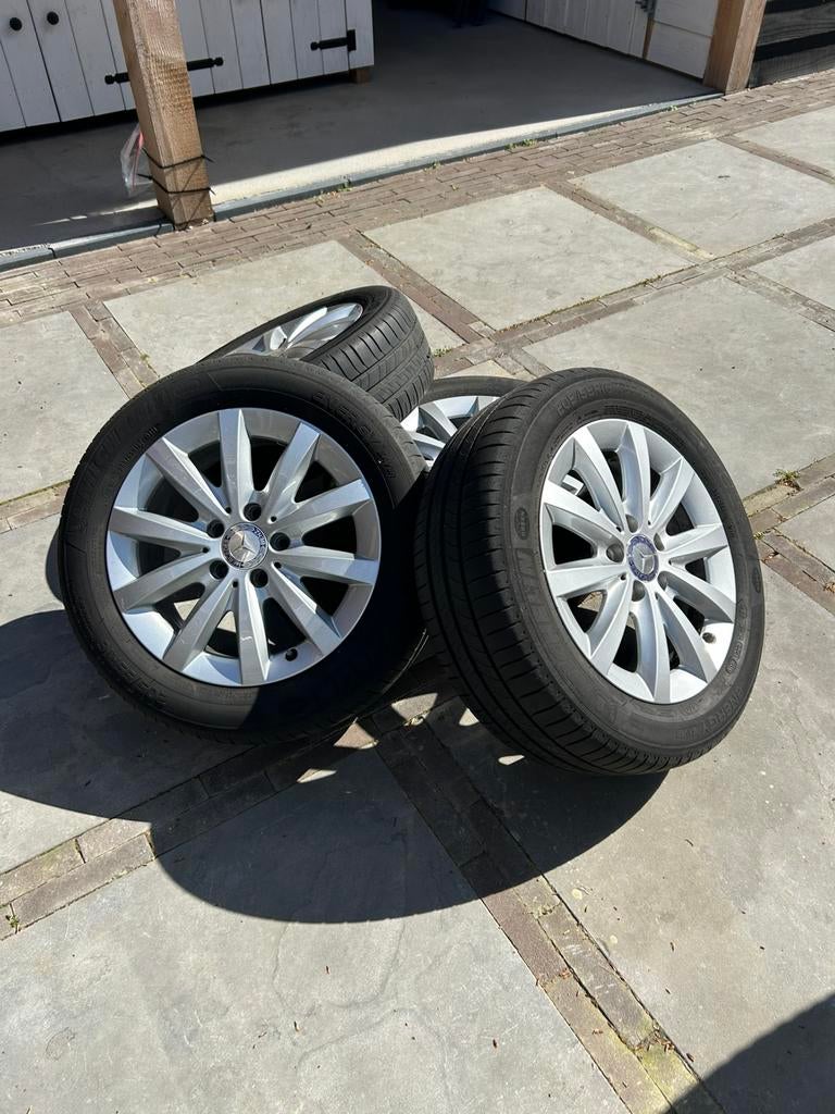 Mercedes B klasse zomerbanden met velgen, Ophalen, 16 inch, 205 mm, Zomerbanden