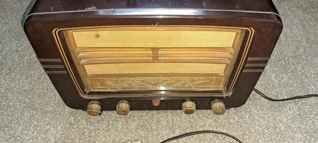Philips oude radio, Ophalen
