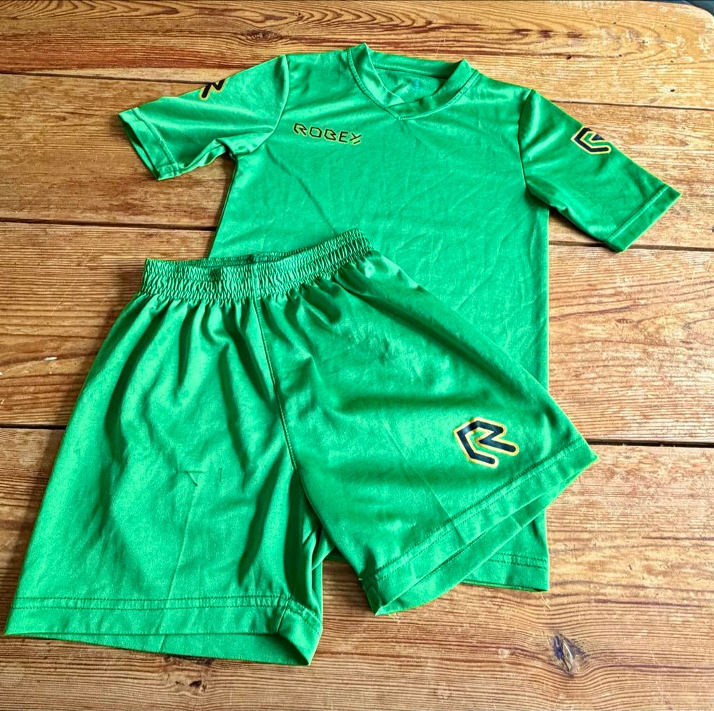 Groene sportset Robey maat 140/146, Kinderen en Baby's, Kinderkleding | Maat 140, Ophalen of Verzenden, Gebruikt, Jongen, Sport- of Zwemkleding
