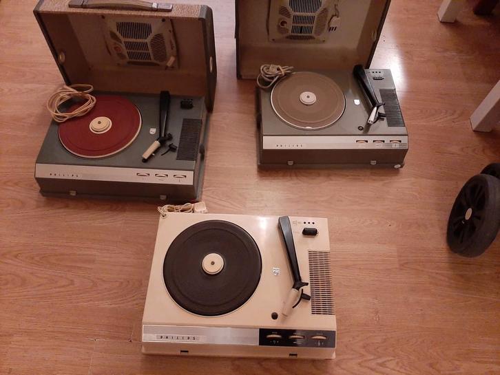 5 Philips koffergrammofoons (buizen versterkers!), Audio, Tv en Foto, Platenspelers, Gebruikt, Platenspeler, Philips, Ophalen