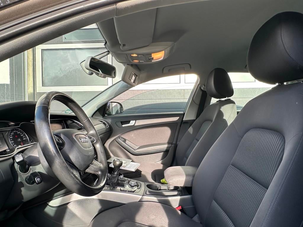 Audi A4 Limousine 1.8 TFSI 170pk Edition I AIRCO I CRUISE I, Voorwielaandrijving, Euro 5, Stof, Gebruikt