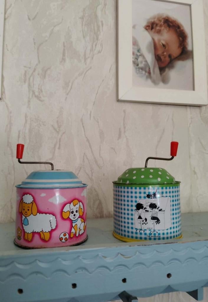 Twee vintage muziekdoosjes, NEMA en Jip & Janneke, Verzamelen, Ophalen of Verzenden
