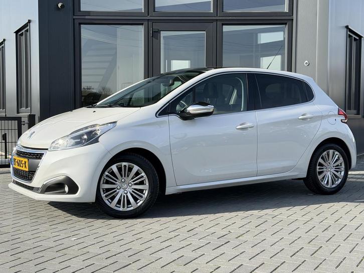 Peugeot 208 1.2 Allure Airco | Pano | Navi | Cruise |Camera, Auto's, Peugeot, Bedrijf, Te koop, ABS, Achteruitrijcamera, Airbags