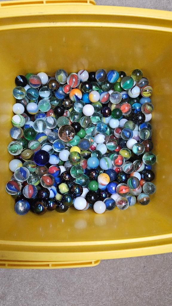 Veel kleine knikkers: 6,45 kg! (of een deel daarvan), Ophalen, Gebruikt