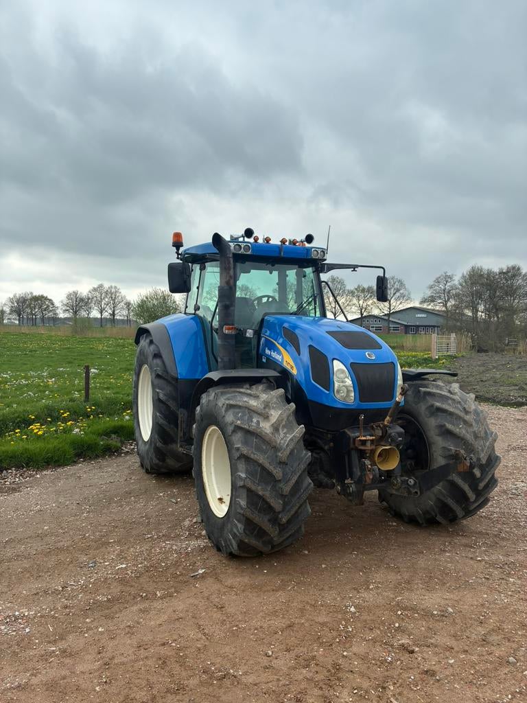 New holland TVT190, Ophalen, Gebruikt, Meer dan 10000, Meer dan 160 Pk