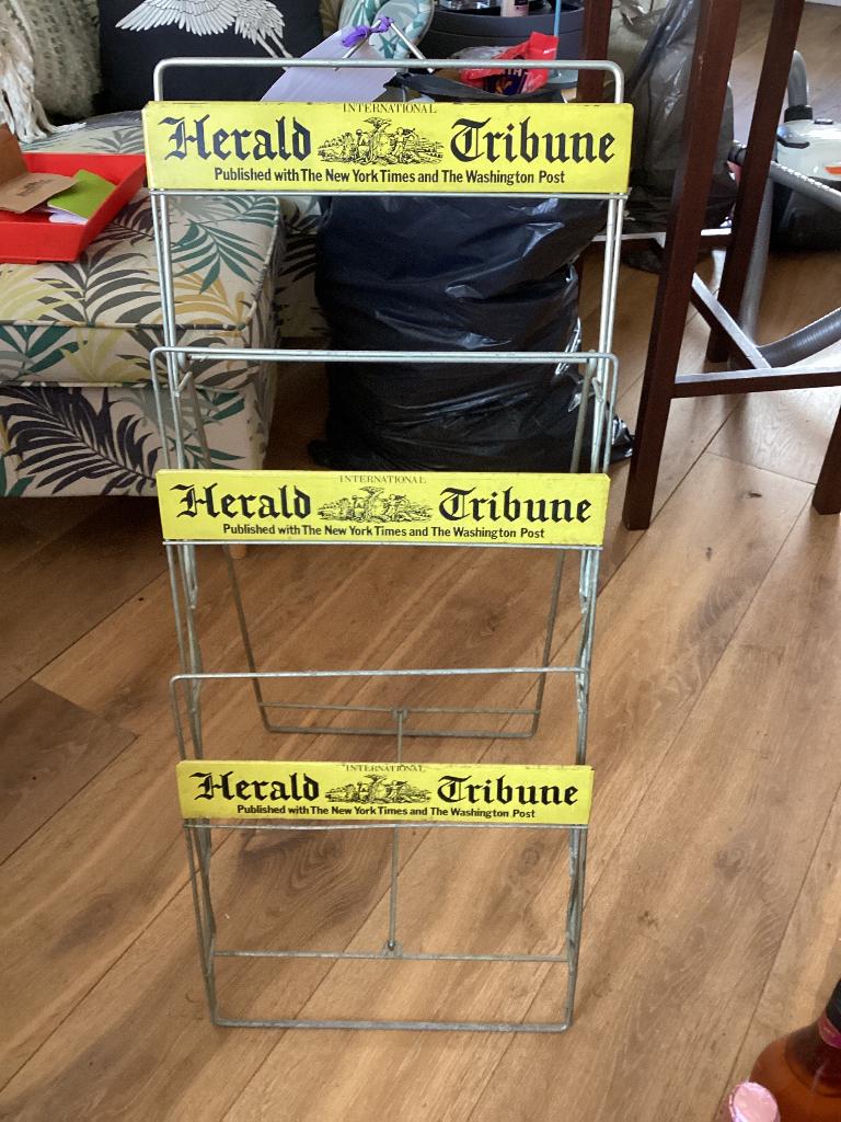 Krantenstandaard vintage, Ophalen of Verzenden, Gebruikt