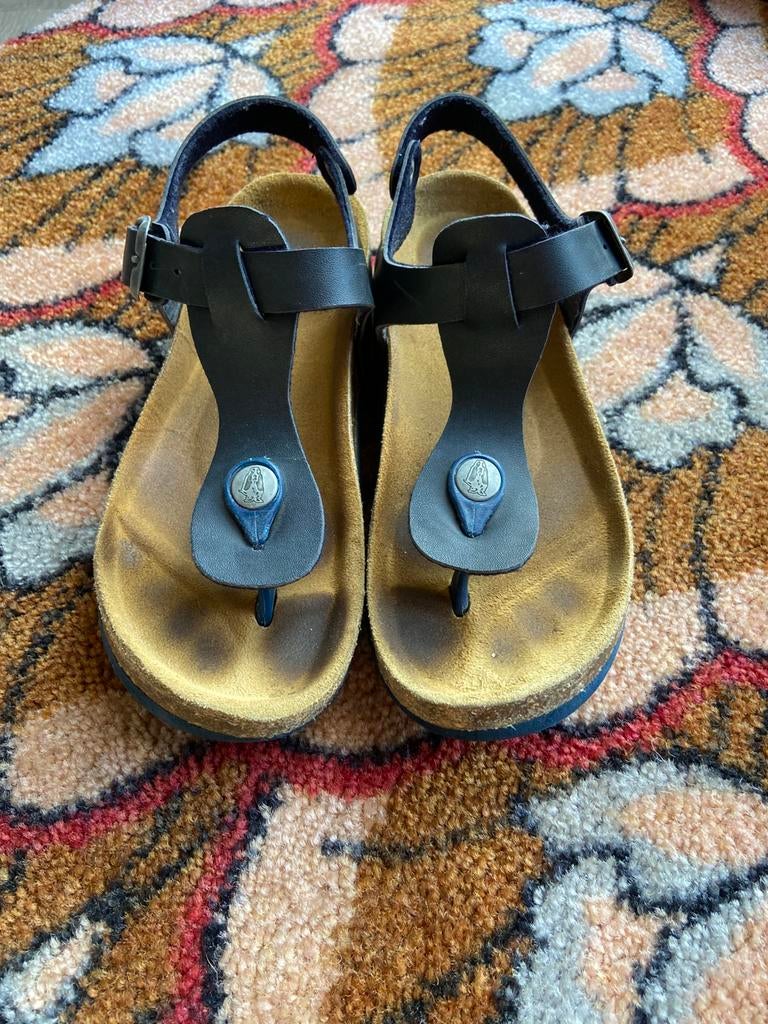 Donkerblauwe sandalen Hush Puppies - maat 33, Kinderen en Baby's, Kinderkleding | Schoenen en Sokken, Gebruikt, Overige typen