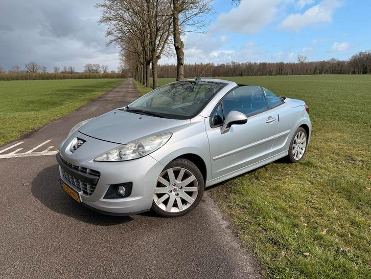 Peugeot 207CC 1.6 16V 88KW 2009 Grijs, Auto's, Peugeot, Particulier, Benzine, C, Cabriolet, Handgeschakeld, Geïmporteerd, Zilver of Grijs