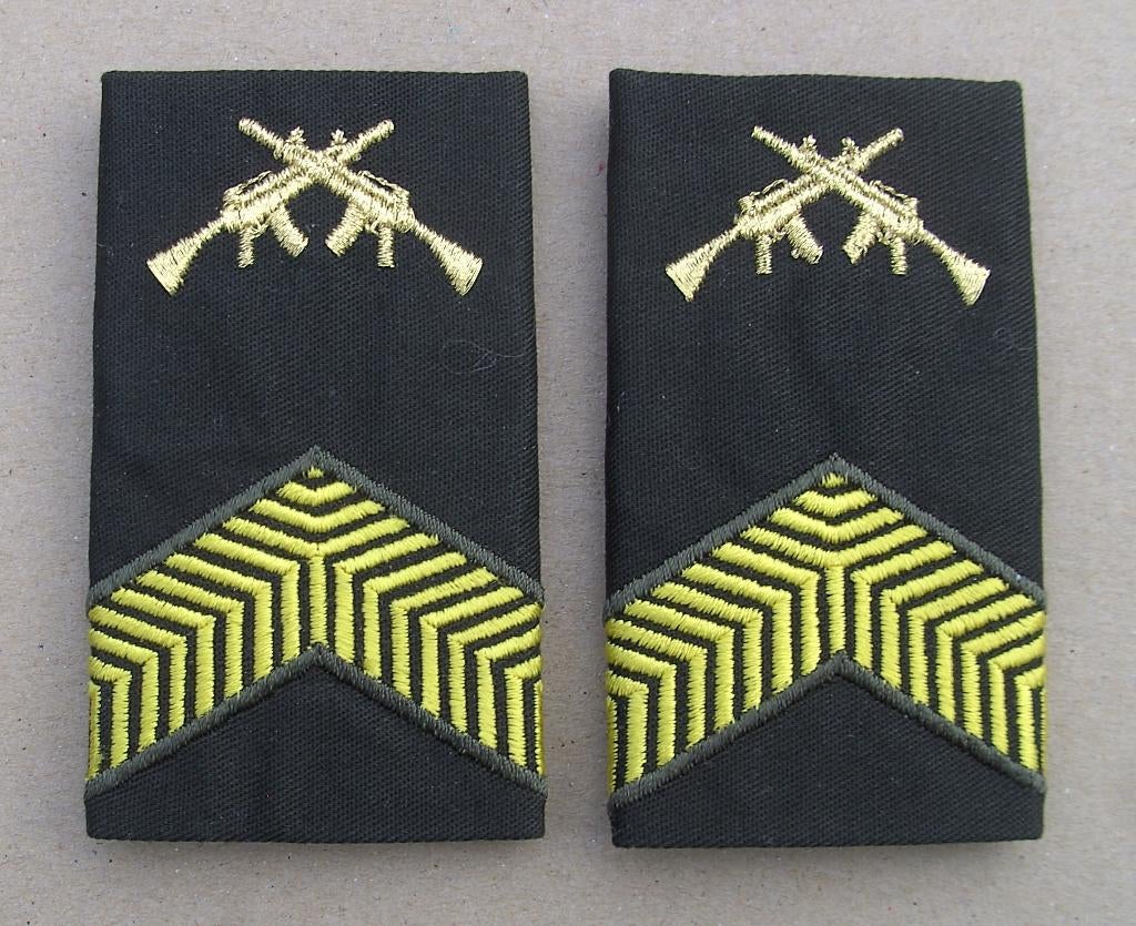 rangen DT2000 - Opl. Leidinggevend Korporaal / Olk, Ophalen of Verzenden, Landmacht, Nederland, Embleem of Badge