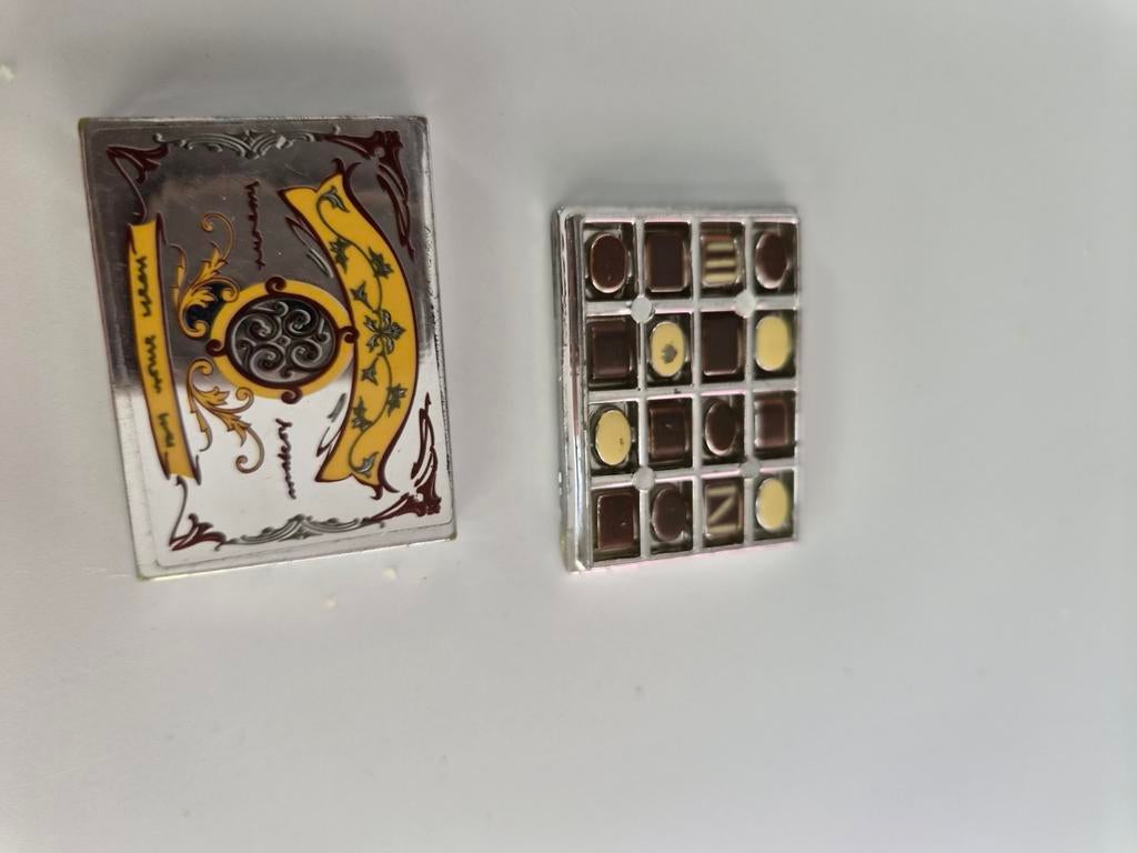 Nr 253 Vintage Barbie chocolade doosje 1980, Ophalen of Verzenden