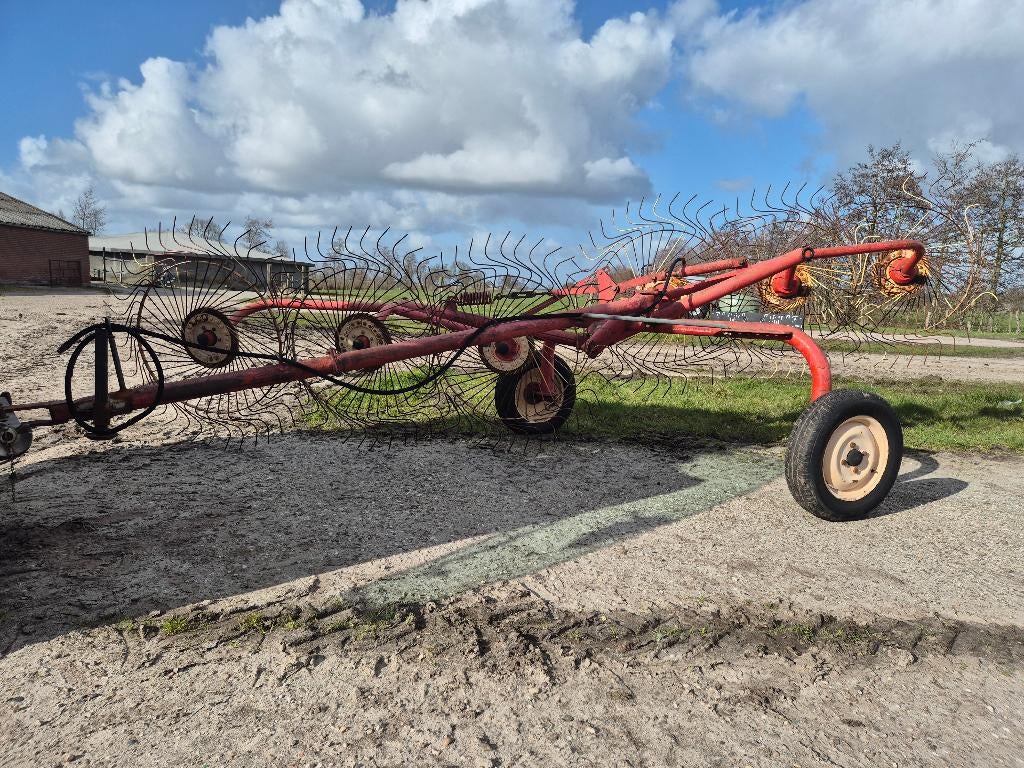 Vicon sprintmaster, Farbo mesttank, afschuifvork, Ophalen, Veehouderij, Weidebouw