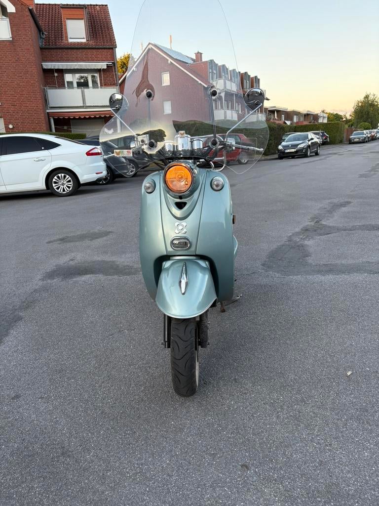 Agm new flash, Fietsen en Brommers, Scooters | SYM, Zo goed als nieuw, Overige modellen, Benzine, Ophalen