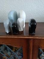 6 olifanten grijs  wit zwart, Verzamelen, Beelden en Beeldjes, Ophalen, Dier