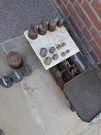 te koop  een giet ijzeren  weeg schaal  lengte 56 cm, Ophalen of Verzenden, Overige typen