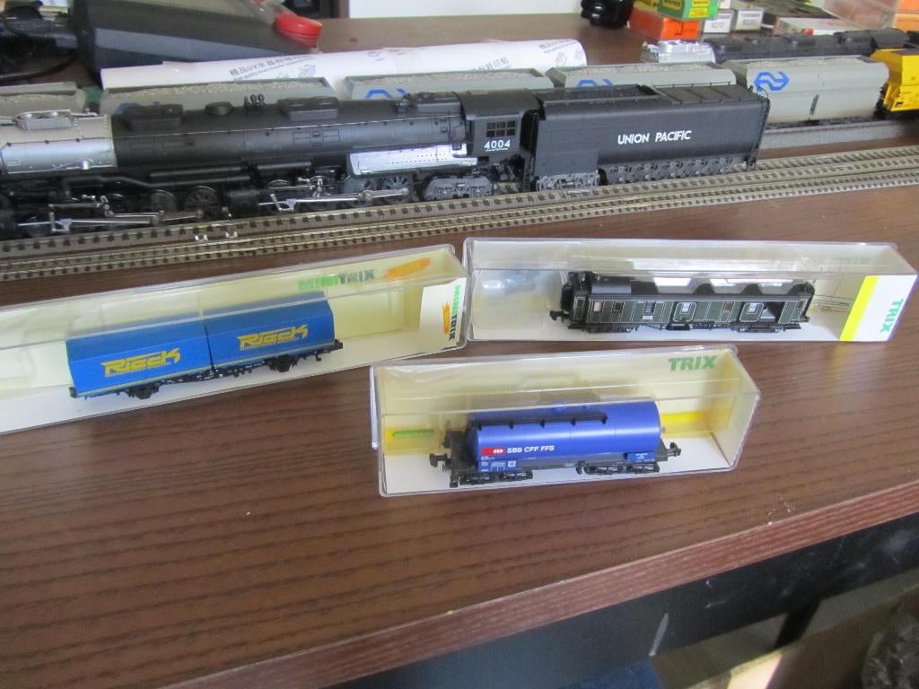 minitrix wagons 5, Ophalen of Verzenden, Gelijkstroom, Wagon, Trix