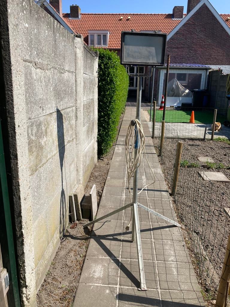 Bouwlamp op statief(halogeen 1000w), Ophalen, Gebruikt, Met statief, Lamp