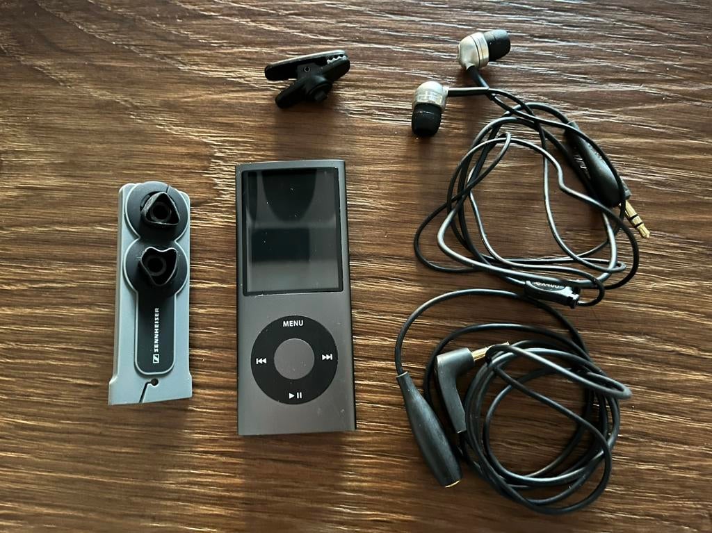 Ipod 8Gb  Zwart, Audio, Tv en Foto, Mp3-spelers | Apple iPod, Touch, Zwart, Ophalen of Verzenden, Zo goed als nieuw