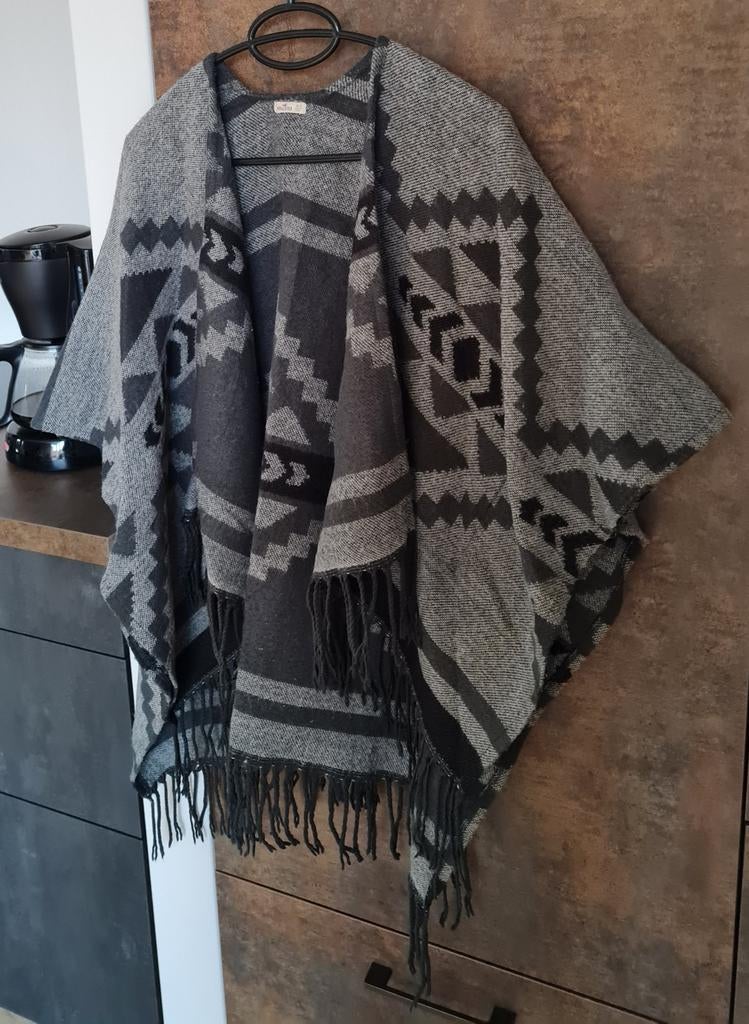 Poncho / Vest - Hollister - XS / S - Z.G.A.N., Kleding | Dames, Truien en Vesten, Ophalen of Verzenden, Zo goed als nieuw, Maat 34 (XS) of kleiner