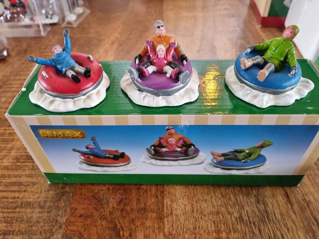 Lemax Tubing Family, Diversen, Ophalen
