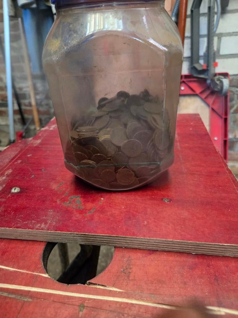 Pot met oude Nederlandse munten  bodemvondst, Postzegels en Munten, Munten | Nederland, Ophalen of Verzenden