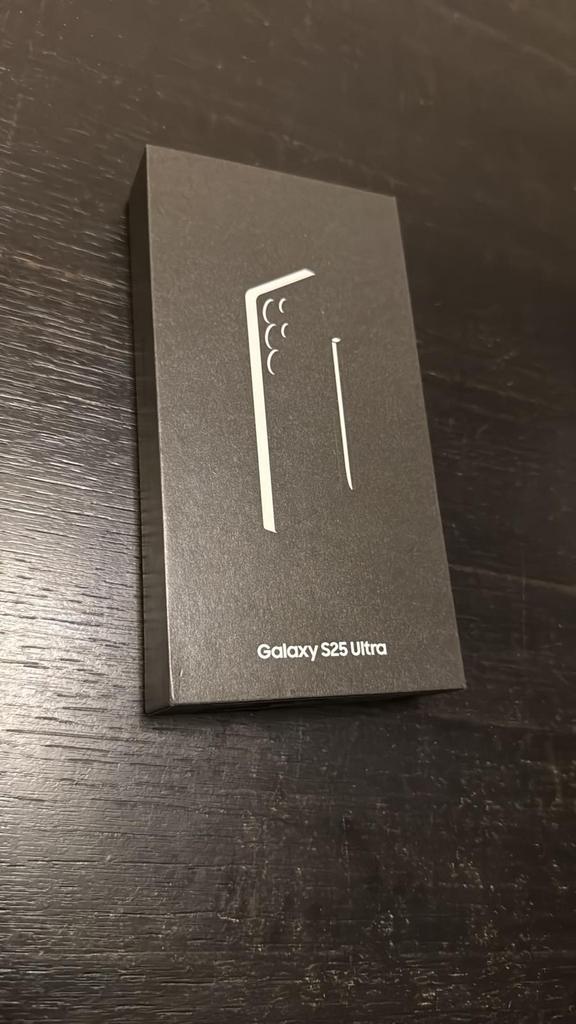 Samsung S25 Ultra 256GB MET GARANTIE - Nieuw in doos!, Overige modellen, Zwart, Touchscreen, Nieuw